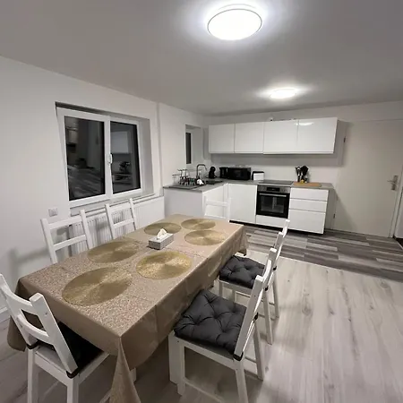 Black Forest Gate Schellbronn